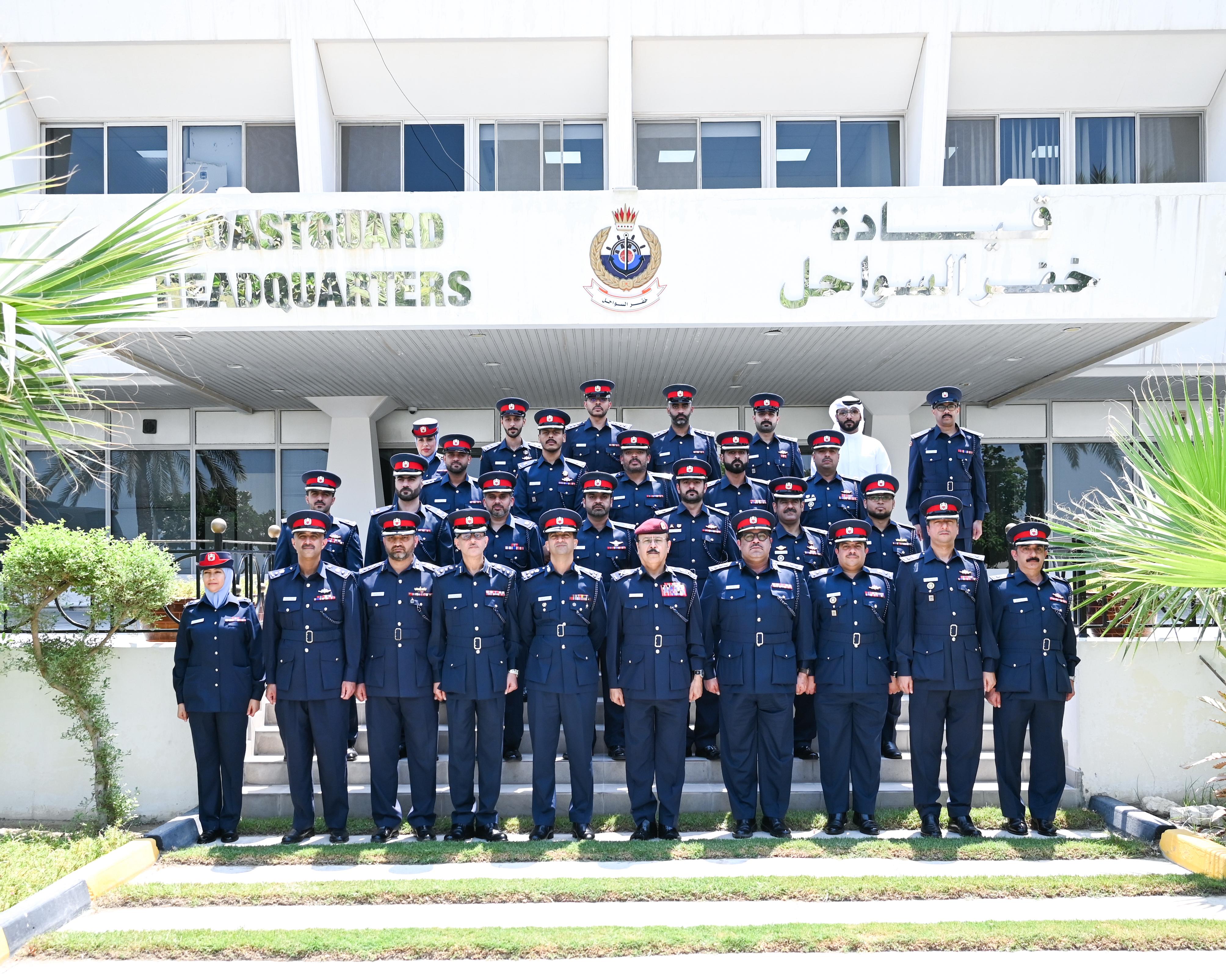 المفتش العام بوزارة الداخلية يقوم بزيارة تفقدية إلى قيادة خفر السواحل<